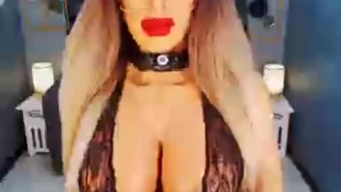 Snapshot of bigbomblhoraine chatting on 06.26.26 Loraine Cruz online show from 06.26.26