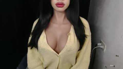 Snapshot of bigboobs_jen chatting on 03.03.26 Jen online show from 03.03.26