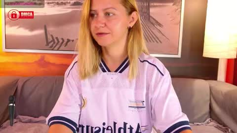 BigBoobsArri online show from 09.22.25