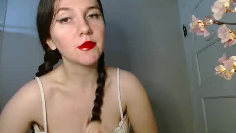 Isabella online show from 12.04.25