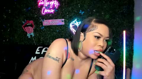 bigbuttsarena online show from 12.11.24