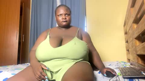 Snapshot of bigchocotities chatting on 03.03.25 bigchocotities online show from 03.03.25