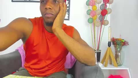 sexy muscle online show from 02.20.25