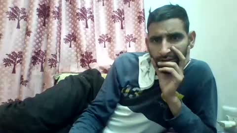 Snapshot of bigcockboy2580 chatting on 01.01.25 akash online show from 01.01.25