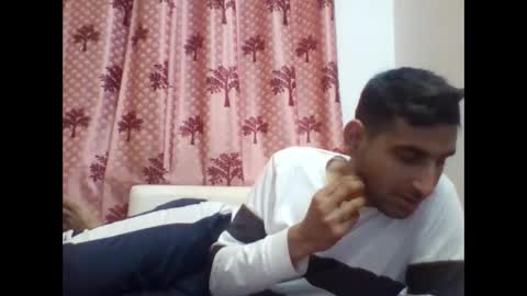 Snapshot of bigcockboy2580 chatting on 01.13.25 akash online show from 01.13.25