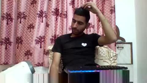 Snapshot of bigcockboy2580 chatting on 01.20.25 akash online show from 01.20.25