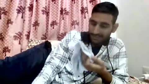 Snapshot of bigcockboy2580 chatting on 10.09.25 akash online show from 10.09.25