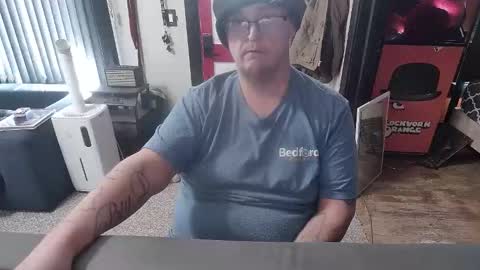 Snapshot of bigdbrillion chatting on 11.12.25 Darryl online show from 11.12.25