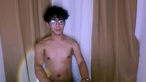 bigdickasian_gay online show from 10.13.25