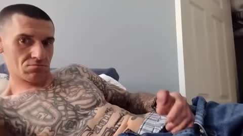 Snapshot of bigdickcumslikeariver chatting on 03.02.26 Can you make me cum online show from 03.02.26