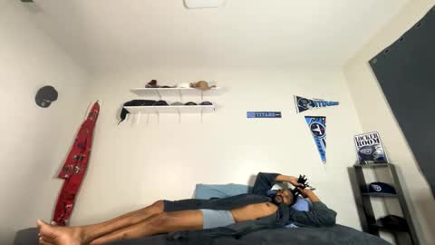 Snapshot of bigdinca chatting on 10.17.25 bigdinca online show from 10.17.25