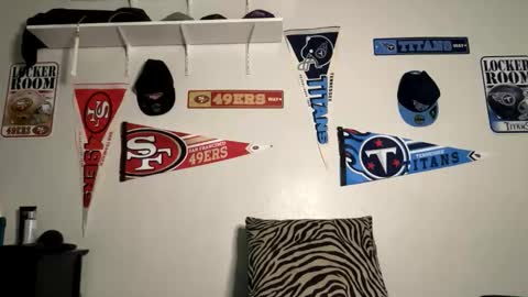 Snapshot of bigdinca chatting on 11.18.25 bigdinca online show from 11.18.25