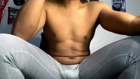 Snapshot of bigdinca chatting on 11.27.25 bigdinca online show from 11.27.25