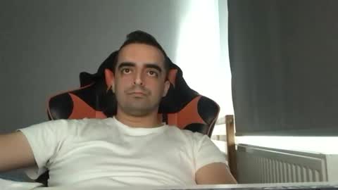 Snapshot of bighead3dcock chatting on 10.27.25 bighead3dcock online show from 10.27.25