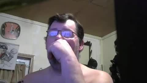 Snapshot of bigjohn41000 chatting on 11.10.25 bigjohn41000 online show from 11.10.25