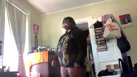 Snapshot of bigkittyraven chatting on 04.06.26 bigkittyraven online show from 04.06.26