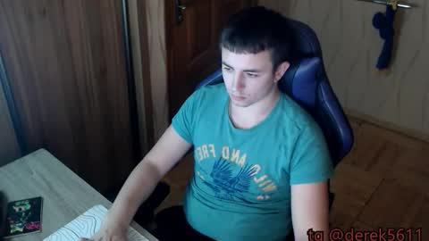 Snapshot of bigmark03 chatting on 11.30.25 BigMark03 online show from 11.30.25