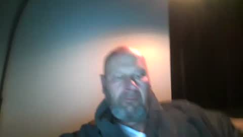 Snapshot of bigmike3339 chatting on 02.15.25 bigmike3339 online show from 02.15.25