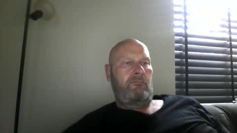 Snapshot of bigmike3339 chatting on 09.10.25 bigmike3339 online show from 09.10.25