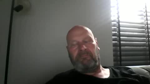 Snapshot of bigmike3339 chatting on 09.15.25 bigmike3339 online show from 09.15.25