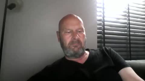 Snapshot of bigmike3339 chatting on 09.18.25 bigmike3339 online show from 09.18.25