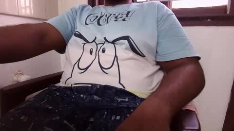 Snapshot of bignaturaldesi chatting on 12.14.25 bignaturaldesi online show from 12.14.25