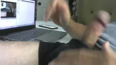 Snapshot of bignforsex chatting on 09.25.25 Txbator1 online show from 09.25.25