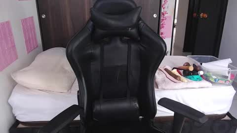 laura online show from 12.13.24