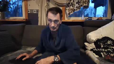 bigswe1 online show from 12.31.24