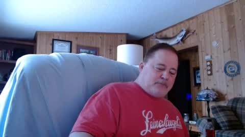 Snapshot of bigthicksatisfying2 chatting on 12.02.24 bigthicksatisfying2 online show from 12.02.24