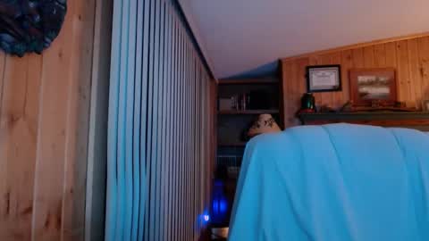 Snapshot of bigthicksatisfying2 chatting on 12.16.24 bigthicksatisfying2 online show from 12.16.24