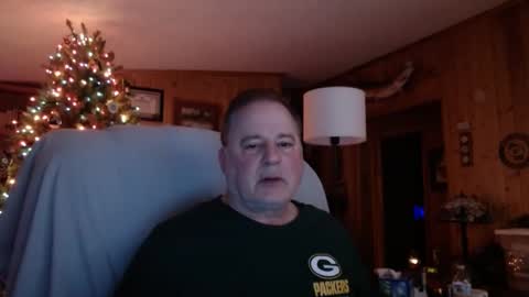 Snapshot of bigthicksatisfying2 chatting on 12.19.24 bigthicksatisfying2 online show from 12.19.24