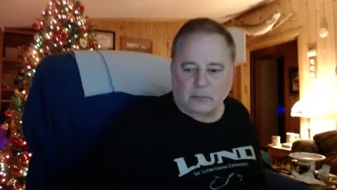 Snapshot of bigthicksatisfying2 chatting on 01.11.25 bigthicksatisfying2 online show from 01.11.25