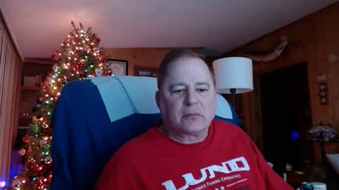 Snapshot of bigthicksatisfying2 chatting on 01.13.25 bigthicksatisfying2 online show from 01.13.25