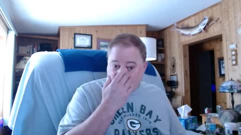 Snapshot of bigthicksatisfying2 chatting on 02.13.25 bigthicksatisfying2 online show from 02.13.25