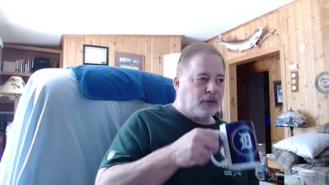 Snapshot of bigthicksatisfying2 chatting on 03.04.25 bigthicksatisfying2 online show from 03.04.25