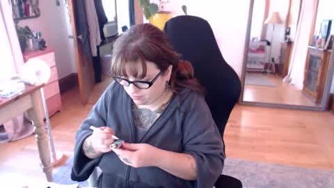 Snapshot of bigtiddygoddess chatting on 09.08.25 Morgan Lafeuille online show from 09.08.25