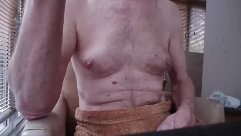 Snapshot of bigukphallus chatting on 06.05.26 bigukphallus online show from 06.05.26