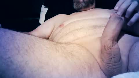 Snapshot of biguyinnh71 chatting on 10.18.25 Biguy online show from 10.18.25