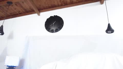 Snapshot of bigzehuz chatting on 02.21.25 andres online show from 02.21.25