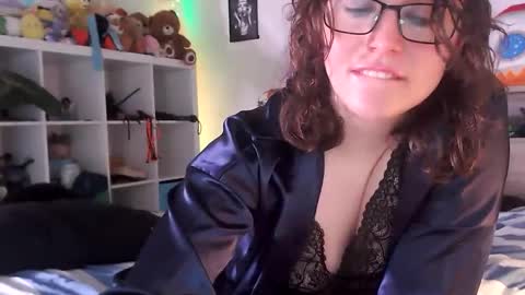 Billie Wilde twitter BillieWildeLove online show from 12.22.25