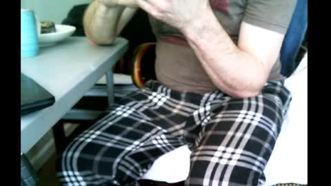 bimale4hotphuk online show from 12.13.24