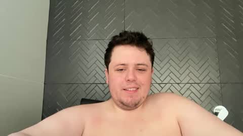 Snapshot of bisexualchubbyboy chatting on 12.26.24 james online show from 12.26.24