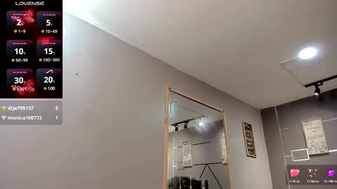  ..  .. online show from 03.08.25