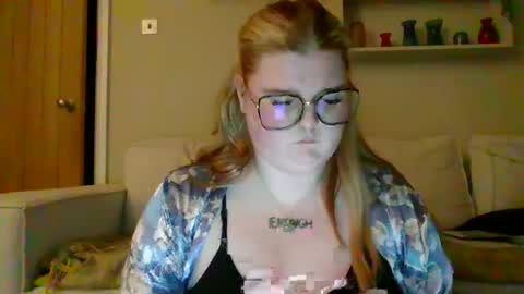 bitch_kittiexo online show from 12.28.24