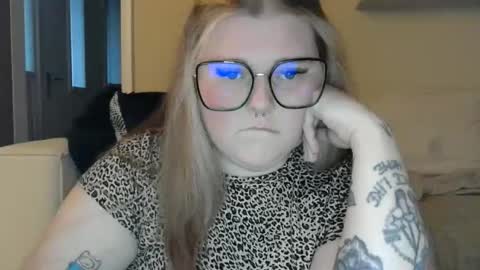 bitch_kittiexo online show from 01.03.25