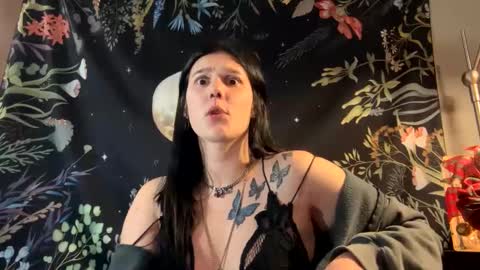 bitchesinthebasement online show from 12.20.24