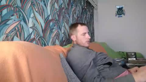 Snapshot of bizoukey15 chatting on 09.24.25 bizoukey15 online show from 09.24.25