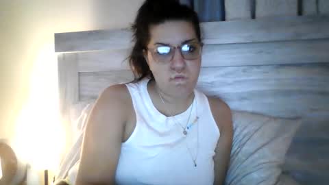 Snapshot of bj4290 chatting on 05.28.26 bj4290 online show from 05.28.26