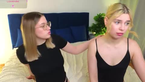 Snapshot of bjliki chatting on 12.01.25 Julia online show from 12.01.25